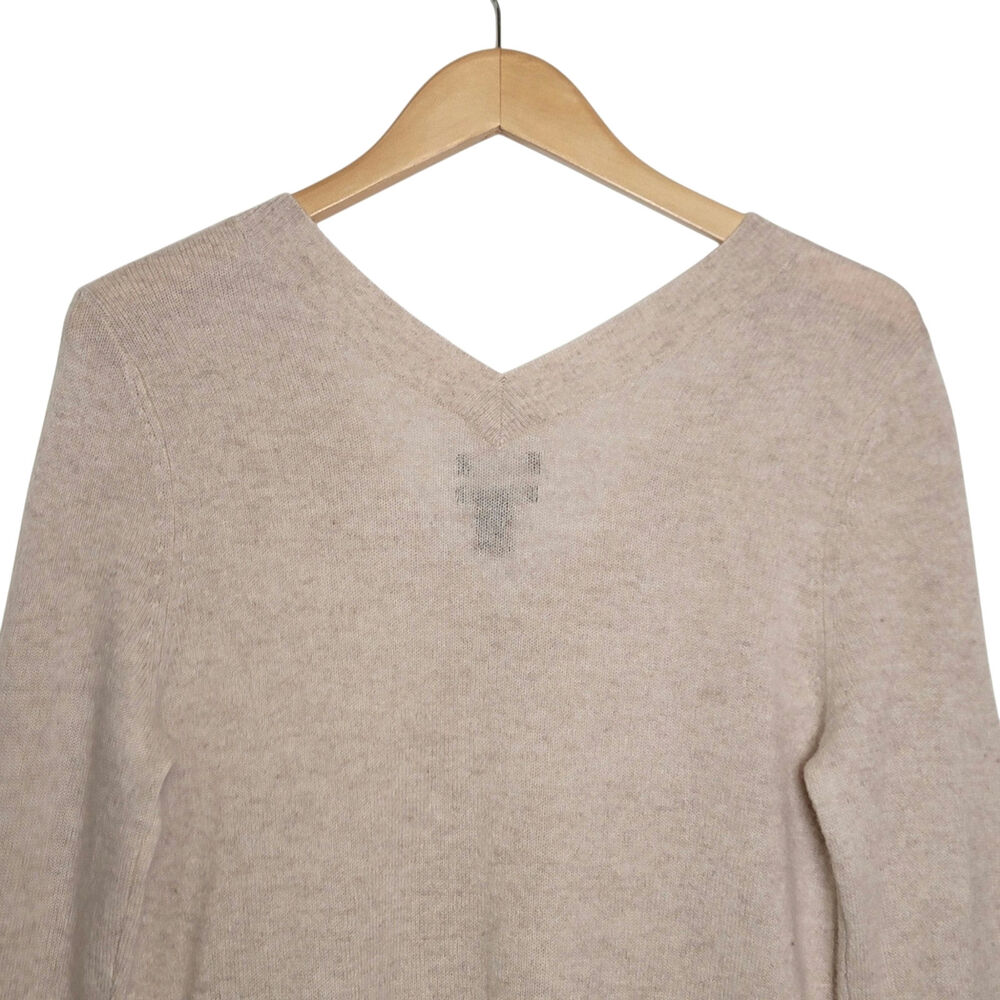 Halogen 100% Cashmere V Neck Pullover Sweater Long Sleeve Beige Cream M Classic - Picture 7 of 11